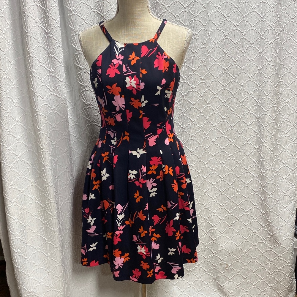 Vince Camuto size 6 black pink coral white Floral stretch dressy‎ casual comfy